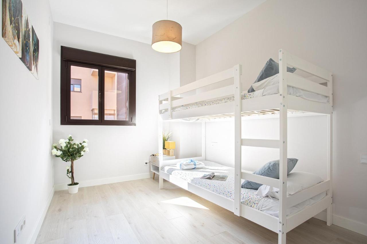 -Malagasunapts-Skygarden Teatinos Pool Playground 외부 사진